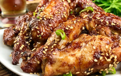 Alitas de pollo picantes estilo asiático